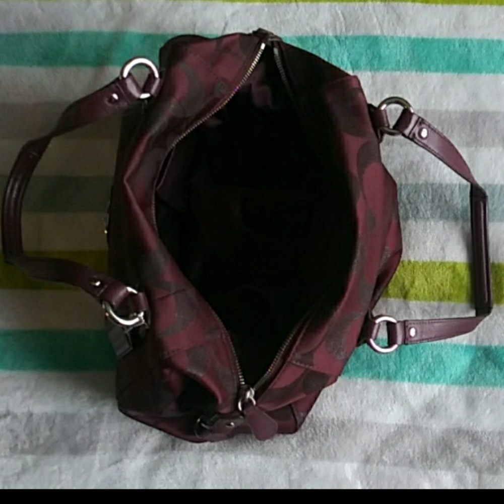 COACH handbag - Picture 2 of 4